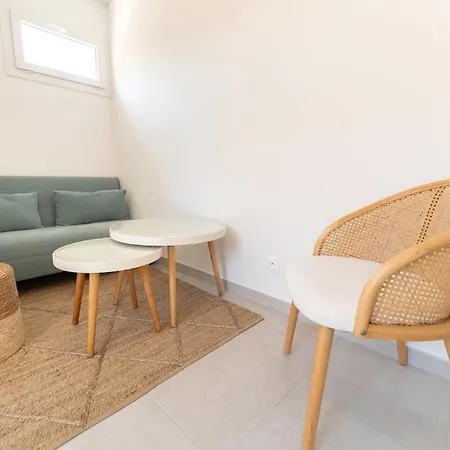 Bright With Terrace And Wi-fi شقة